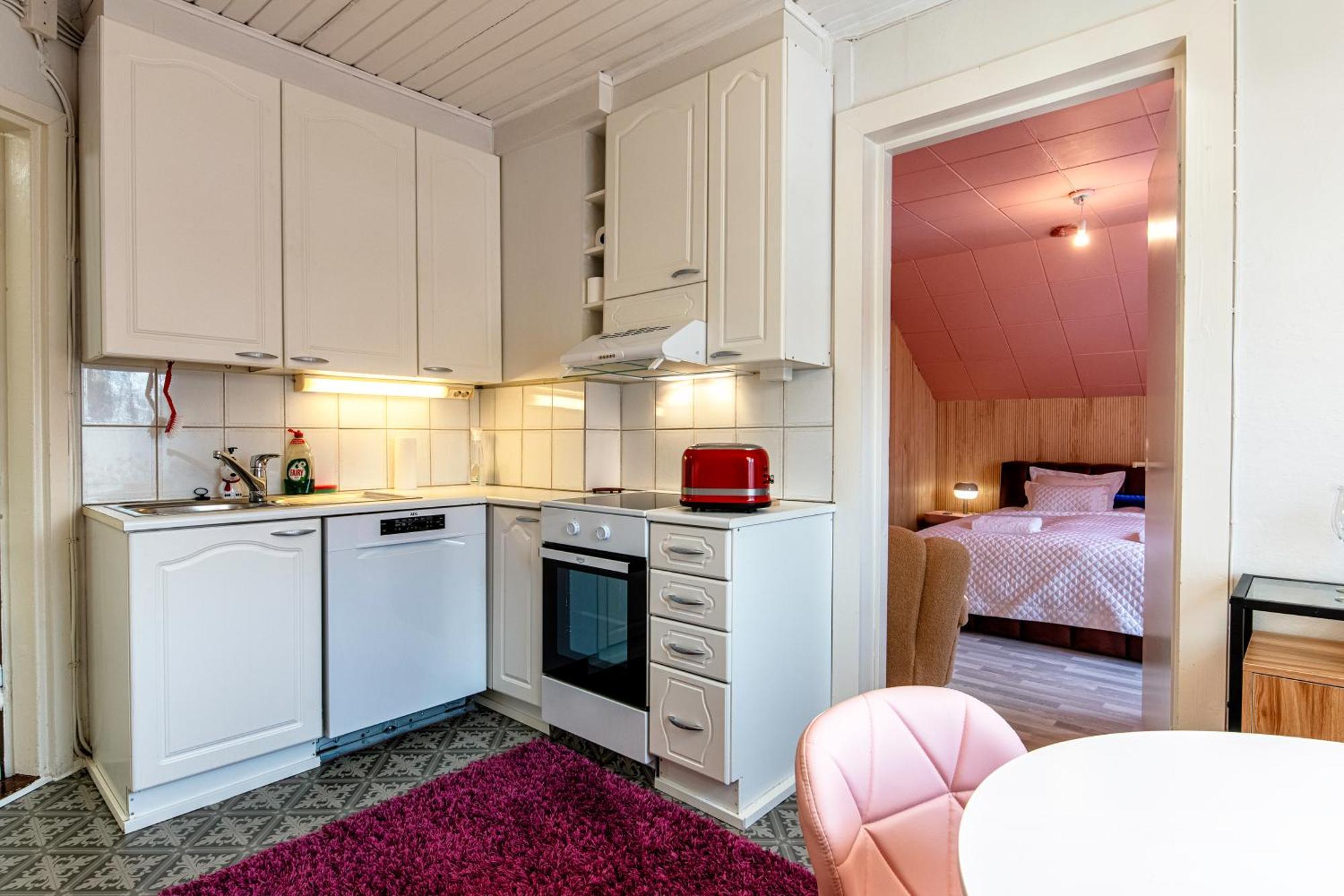 Kalle'S Unluxury Guest House Cl0Sed From 1St Of Feb 2025 هلسنكي المظهر الخارجي الصورة