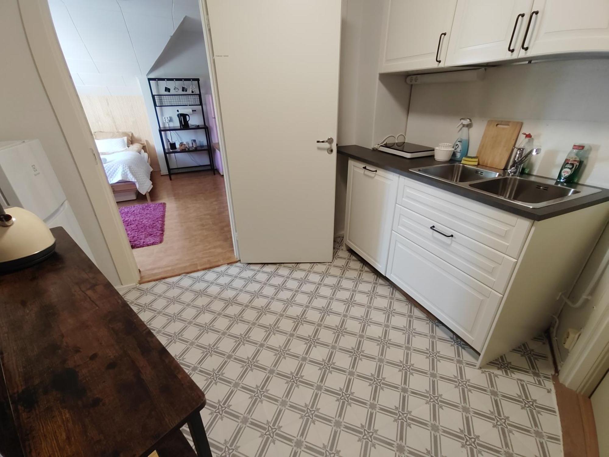 Kalle'S Unluxury Guest House Cl0Sed From 1St Of Feb 2025 هلسنكي الغرفة الصورة
